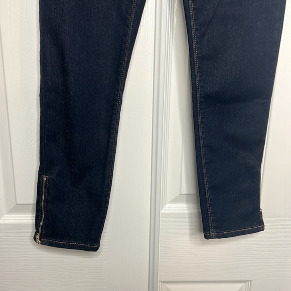 WHBM The Jegging Crop Dark Wash Ankle Zip 2 LONG - Picture 3 of 5